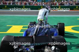 Logan Sargeant (USA) Williams Racing FW46 crashed out of the race. 05.05.2024. Formula 1 World Championship, Rd 6, Miami Grand Prix, Miami, Florida, USA, Race Day.