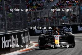Max Verstappen (NLD) Red Bull Racing RB20. 05.05.2024. Formula 1 World Championship, Rd 6, Miami Grand Prix, Miami, Florida, USA, Race Day.