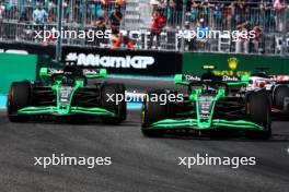(L to R): Valtteri Bottas (FIN) Sauber C44 and Zhou Guanyu (CHN) Sauber C44. 05.05.2024. Formula 1 World Championship, Rd 6, Miami Grand Prix, Miami, Florida, USA, Race Day.