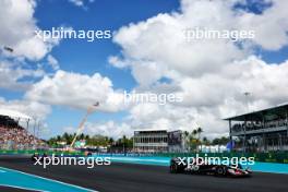 Kevin Magnussen (DEN) Haas VF-24. 05.05.2024. Formula 1 World Championship, Rd 6, Miami Grand Prix, Miami, Florida, USA, Race Day.