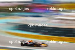 Sergio Perez (MEX) Red Bull Racing RB20. 04.05.2024. Formula 1 World Championship, Rd 6, Miami Grand Prix, Miami, Florida, USA, Sprint and Qualifying Day.