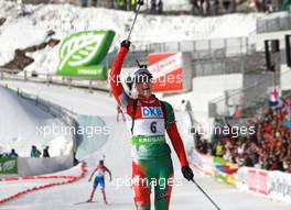 20.03.2011, Holmenkollen, Norway (NOR): Darya Domracheva (BLR), Fischer, Rottefella, Swix - IBU world cup biathlon, mass women, Holmenkollen (NOR). www.xpb.cc. © Manzoni/xpb.cc. Every downloaded picture is fee-liable.