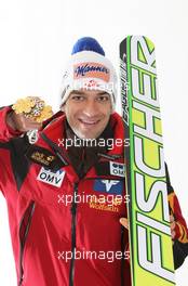 18.03.2011, Planica, Slovenia (SLO): Andreas Kofler (AUT), Fischer  - FIS world cup ski jumping final, medals, Planica (SLO). www.xpb.cc. © Hemmersbach/xpb.cc. Every downloaded picture is fee-liable.