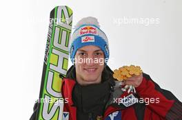 18.03.2011, Planica, Slovenia (SLO): Gregor Schlierenzauer (AUT), Fischer  - FIS world cup ski jumping final, medals, Planica (SLO). www.xpb.cc. © Hemmersbach/xpb.cc. Every downloaded picture is fee-liable.