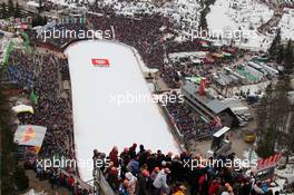19.03.2011, Planica, Slovenia (SLO): Planica Jumping Hill with 22.000 spectators - FIS world cup ski jumping final, team HS215, Planica (SLO). www.xpb.cc. © Hemmersbach/xpb.cc. Every downloaded picture is fee-liable.