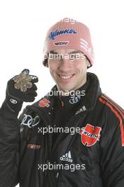 27.02.2011, Oslo, Norway (NOR): Bronce Medal Team; Michael Neumayer (GER), Fischer - FIS nordic world ski championships, ski jumping, medals, Oslo (NOR). www.xpb.cc. © Hemmersbach/xpb.cc. Every downloaded picture is fee-liable.