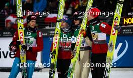 27.02.2011, Oslo, Norway (NOR): team Norway (l-r) Bjoern Einar Romoeren (NOR), Fischer, Anders Jacobsen (NOR), Fischer, Tom Hilde (NOR), Fischer and Anders Bardal (NOR), Fischer waiting for the points of Hilde´s last jump  - FIS nordic world ski championships, ski jumping, team HS106, Oslo (NOR). www.xpb.cc. © Laiho/xpb.cc. Every downloaded picture is fee-liable.