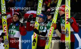 27.02.2011, Oslo, Norway (NOR): team Norway (l-r) Bjoern Einar Romoeren (NOR), Fischer, Anders Jacobsen (NOR), Fischer, Tom Hilde (NOR), Fischer and Anders Bardal (NOR), Fischer waiting for the points of Hilde´s last jump  - FIS nordic world ski championships, ski jumping, team HS106, Oslo (NOR). www.xpb.cc. © Laiho/xpb.cc. Every downloaded picture is fee-liable.