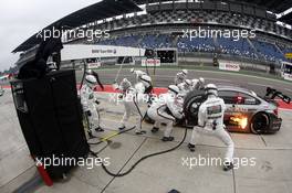Pitstop, Joey Hand (USA) BMW Team RBM BMW M4 DTM 12.09.2014, Lausitzring, Germany, Friday.