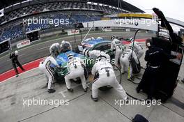 Pitstop, Bruno Spengler (CAN) BMW Team Schnitzer BMW M4 DTM 12.09.2014, Lausitzring, Germany, Friday.