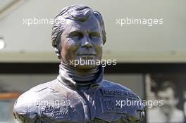 A statue of Alan Jones (AUS). 12.03.2014. Formula 1 World Championship, Rd 1, Australian Grand Prix, Albert Park, Melbourne, Australia, Preparation Day.