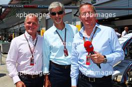 (L to R): Johnny Herbert (GBR) Sky Sports Presenter with Damon Hill (GBR) and Martin Brundle (GBR) Sky Sports Commentator. 22.06.2014. Formula 1 World Championship, Rd 8, Austrian Grand Prix, Spielberg, Austria, Race Day.