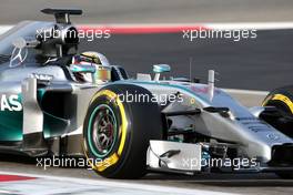 Lewis Hamilton (GBR), Mercedes AMG F1 Team  09.04.2014. Formula One Testing, Bahrain Test, Day Two, Sakhir, Bahrain.