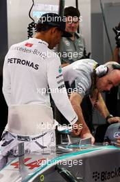 Lewis Hamilton (GBR) Mercedes AMG F1 W05. 04.04.2014. Formula 1 World Championship, Rd 3, Bahrain Grand Prix, Sakhir, Bahrain, Practice Day