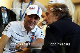 (L to R): Felipe Massa (BRA) Williams with Luca di Montezemolo (ITA) Ferrari President. 06.04.2014. Formula 1 World Championship, Rd 3, Bahrain Grand Prix, Sakhir, Bahrain, Race Day.