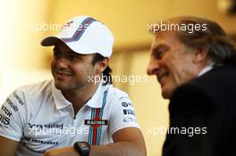 (L to R): Felipe Massa (BRA) Williams with Luca di Montezemolo (ITA) Ferrari President. 06.04.2014. Formula 1 World Championship, Rd 3, Bahrain Grand Prix, Sakhir, Bahrain, Race Day.
