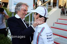 (L to R): Luca di Montezemolo (ITA) Ferrari President with Felipe Massa (BRA) Williams. 06.04.2014. Formula 1 World Championship, Rd 3, Bahrain Grand Prix, Sakhir, Bahrain, Race Day.