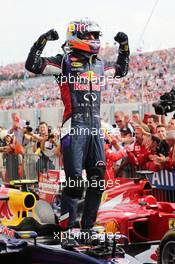 Race winner Daniel Ricciardo (AUS) Red Bull Racing RB10 celebrates in parc ferme. 27.07.2014. Formula 1 World Championship, Rd 11, Hungarian Grand Prix, Budapest, Hungary, Race Day.