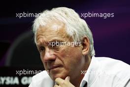 Charlie Whiting (GBR) FIA Delegate at a briefing to the media on fuel sensors. 28.03.2014. Formula 1 World Championship, Rd 2, Malaysian Grand Prix, Sepang, Malaysia, Friday.