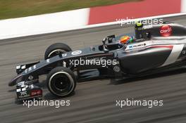 Esteban Gutierrez (MEX) Sauber C33. 28.03.2014. Formula 1 World Championship, Rd 2, Malaysian Grand Prix, Sepang, Malaysia, Friday.