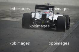 Valtteri Bottas (FIN) Williams FW36 runs wide. 28.03.2014. Formula 1 World Championship, Rd 2, Malaysian Grand Prix, Sepang, Malaysia, Friday.