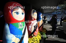 Paddock entrance with Russian Dolls. 12.10.2014. Formula 1 World Championship, Rd 16, Russian Grand Prix, Sochi Autodrom, Sochi, Russia, Race Day.