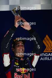 3rd place Daniel Ricciardo (AUS) Red Bull Racing RB10. 21.09.2014. Formula 1 World Championship, Rd 14, Singapore Grand Prix, Singapore, Singapore, Race Day.