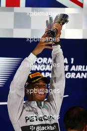 1st place Lewis Hamilton (GBR) Mercedes AMG F1. 21.09.2014. Formula 1 World Championship, Rd 14, Singapore Grand Prix, Singapore, Singapore, Race Day.