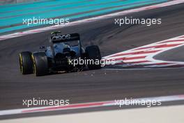 Kevin Magnussen (DEN) McLaren MP4-29 sends sparks flying. 21.11.2014. Formula 1 World Championship, Rd 19, Abu Dhabi Grand Prix, Yas Marina Circuit, Abu Dhabi, Practice Day.