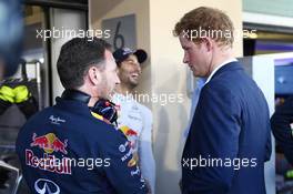 (L to R): Christian Horner (GBR) Red Bull Racing Team Principal with HRH Prince Harry (GBR). 23.11.2014. Formula 1 World Championship, Rd 19, Abu Dhabi Grand Prix, Yas Marina Circuit, Abu Dhabi, Race Day.
