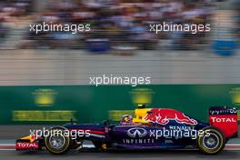 Daniel Ricciardo (AUS) Red Bull Racing RB10. 23.11.2014. Formula 1 World Championship, Rd 19, Abu Dhabi Grand Prix, Yas Marina Circuit, Abu Dhabi, Race Day.