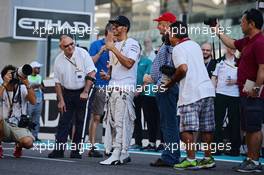 Lewis Hamilton (GBR) Mercedes AMG F1 on the drivers parade. 23.11.2014. Formula 1 World Championship, Rd 19, Abu Dhabi Grand Prix, Yas Marina Circuit, Abu Dhabi, Race Day.