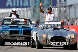 Lewis Hamilton (GBR), Mercedes AMG F1 Team and Nico Rosberg (GER), Mercedes AMG F1 Team  02.11.2014. Formula 1 World Championship, Rd 17, United States Grand Prix, Austin, Texas, USA, Race Day.