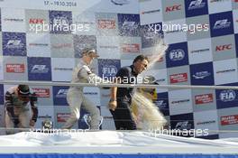 podium, cold shower for Jean Alesi (FRA) by Lucas Auer (AUT) KFZTEILE24 MÜCKE MOTORSPORT Dallara F312 Mercedes 19.10.2014. FIA F3 European Championship 2014, Round 11, Race 3, Hockenheimring, Hockenheim
