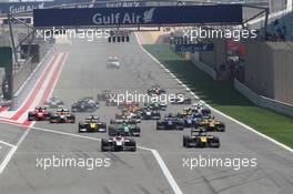 Race 1: Start of the race 05.04.2014. GP2 Series, Rd 1, Sakhir, Bahrain,Saturday.