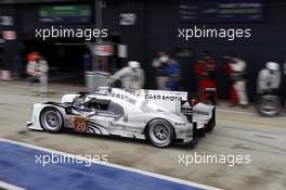 #20 Timo Bernhard (GER) Mark Webber (AUS) Brendon Hartley (NZL) Porsche Team Porsche 919 Hybrid 20.04.2014, FIA World Endurance Championship, Round 1, Silverstone, England, Sunday.