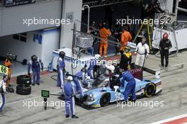 Pitstop, Michael Munemann (GBR) James Winslow (GBR) Andrea Roda (ITA) ALGARVE PRO RACING Ligier JS P2 - Nissan  11.-12.07.2015. ELMS Round 3, Spielberg, Austria.