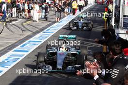 Race winner Lewis Hamilton (GBR) Mercedes AMG F1 W06 enters parc ferme. 15.03.2015. Formula 1 World Championship, Rd 1, Australian Grand Prix, Albert Park, Melbourne, Australia, Race Day.