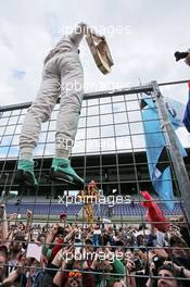 Race winner Nico Rosberg (GER) Mercedes AMG F1 celebrates wwith the fans. 21.06.2015. Formula 1 World Championship, Rd 8, Austrian Grand Prix, Spielberg, Austria, Race Day.
