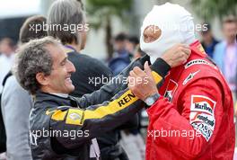 (L to R): Alain Prost (FRA) and Niki Lauda (AUT) Mercedes Non-Executive Chairman at the Legends Parade. 20.06.2015. Formula 1 World Championship, Rd 8, Austrian Grand Prix, Spielberg, Austria, Qualifying Day.
