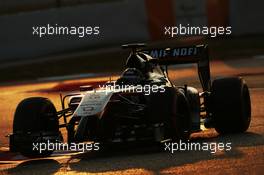 Sergio Perez (MEX) Sahara Force India F1 VJM07. 20.02.2015. Formula One Testing, Day Two, Barcelona, Spain.