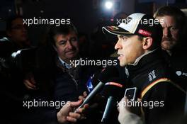 Pastor Maldonado (VEN) Lotus F1 Team with the media. 19.02.2015. Formula One Testing, Day One, Barcelona, Spain.