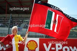 Grid girl. 23.08.2015. Formula 1 World Championship, Rd 13, Belgian Grand Prix, Spa Francorchamps, Belgium, Race Day.