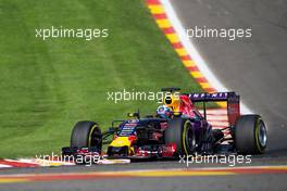 Daniel Ricciardo (AUS) Red Bull Racing RB11 sends sparks flying. 22.08.2015. Formula 1 World Championship, Rd 11, Belgian Grand Prix, Spa Francorchamps, Belgium, Qualifying Day.