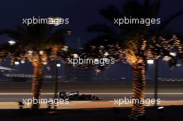Fernando Alonso (ESP) McLaren MP4-30. 17.04.2015. Formula 1 World Championship, Rd 4, Bahrain Grand Prix, Sakhir, Bahrain, Practice Day