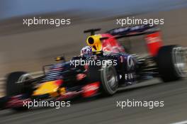 Daniel Ricciardo (AUS) Red Bull Racing RB11. 18.04.2015. Formula 1 World Championship, Rd 4, Bahrain Grand Prix, Sakhir, Bahrain, Qualifying Day.