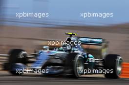 Nico Rosberg (GER) Mercedes AMG F1 W06. 18.04.2015. Formula 1 World Championship, Rd 4, Bahrain Grand Prix, Sakhir, Bahrain, Qualifying Day.