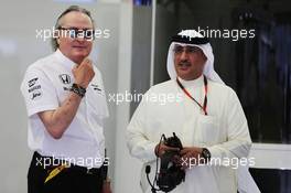 (L to R): Mansour Ojjeh, McLaren shareholder with Sheikh Mohammed bin Essa Al Khalifa (BRN) CEO of the Bahrain Economic Development Board and McLaren Shareholder. 19.04.2015. Formula 1 World Championship, Rd 4, Bahrain Grand Prix, Sakhir, Bahrain, Race Day.