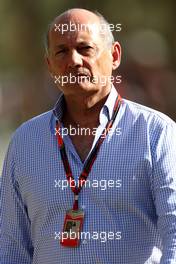 Ron Dennis (GBR), McLaren 19.04.2015. Formula 1 World Championship, Rd 4, Bahrain Grand Prix, Sakhir, Bahrain, Race Day.