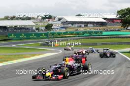 Daniel Ricciardo (AUS) Red Bull Racing RB11. 15.11.2015. Formula 1 World Championship, Rd 18, Brazilian Grand Prix, Sao Paulo, Brazil, Race Day.